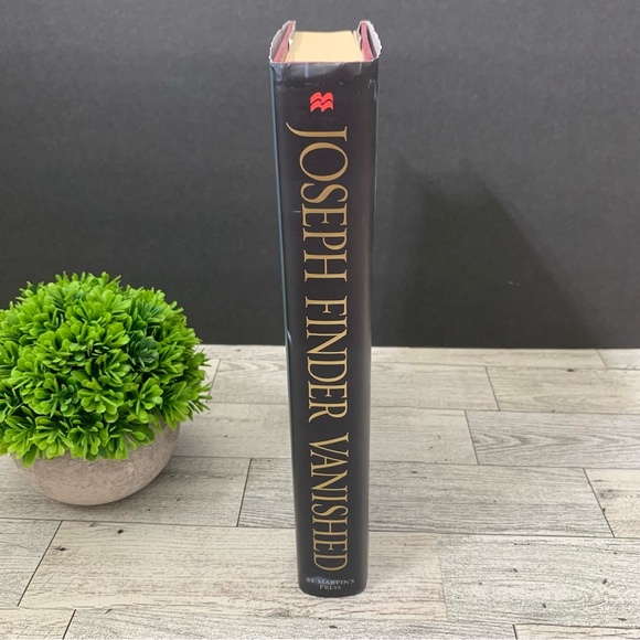 Vanished by Finder, Joseph Hardcover The New York Times A Novel - Picture 2 of 6